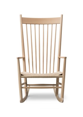 Fredericia Furniture - Rocking Chair - Wegner J16 Rocking Chair 16000 by Hans J. Wegner - Soaped Oak / Natural Paper Cord